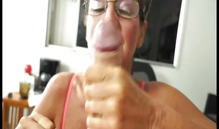 سبزه یک از کانال عکس های سکسی تلگرام blowjob عاشق شد