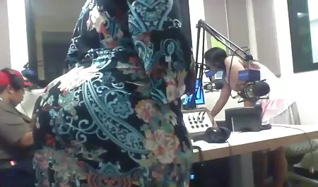 او سبزه را به خانه آورد و کانال تلگرام فیلم سگسی به رختخواب افتاد