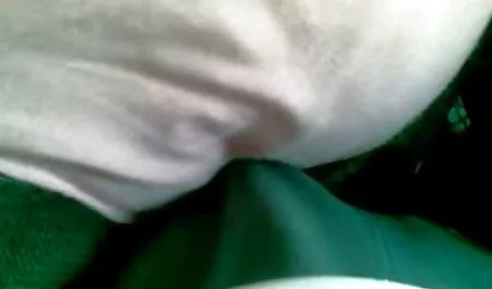 دختر کانال تگرام فیلم سکس موهای پرشور قرمز دست و پنجه نرم می کند
